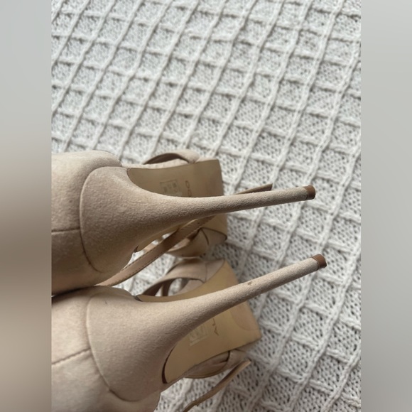 Aldo nude suede heels - Picture 5 of 6
